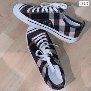 BURBERRY pink tartan low cut laced sneaker